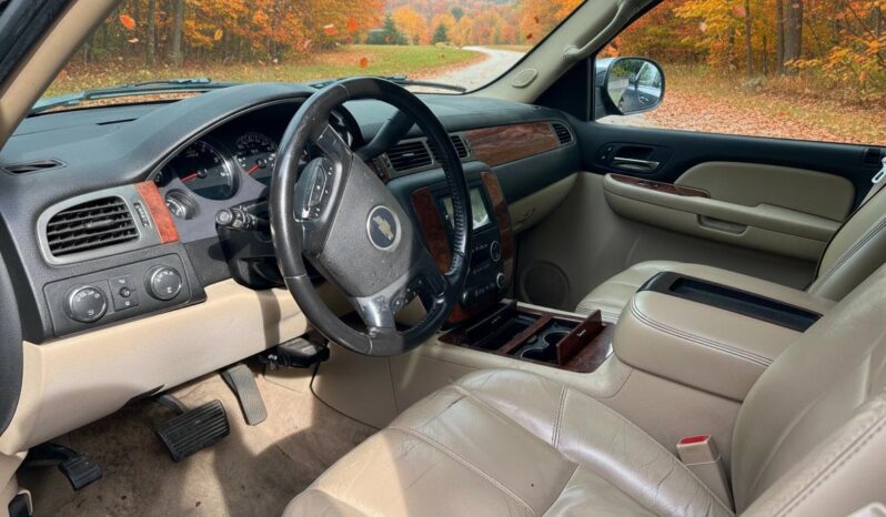 
								Chevrolet suburban 2007 full									